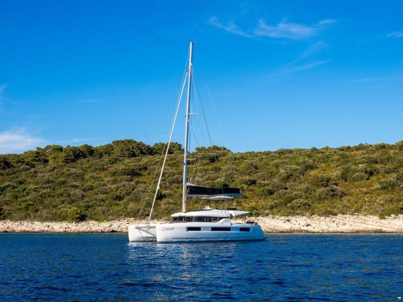 Lagoon 51
