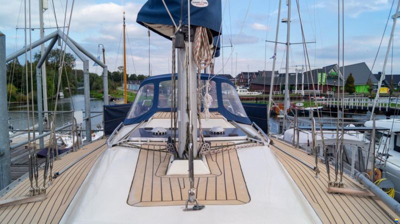 Bavaria 38