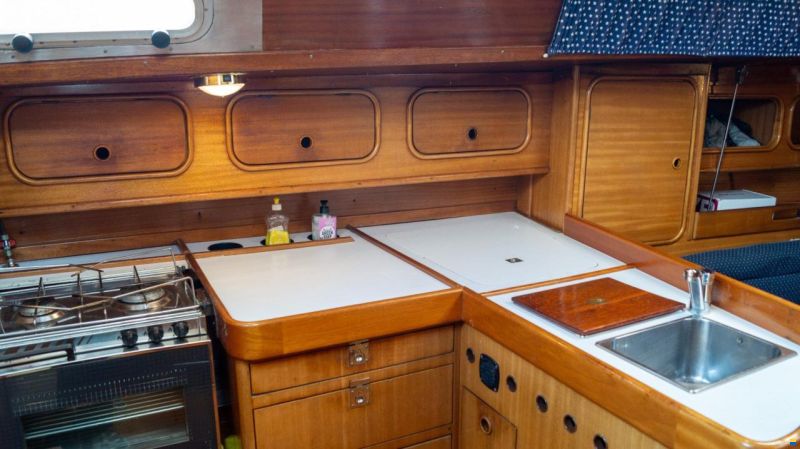 Bavaria 38