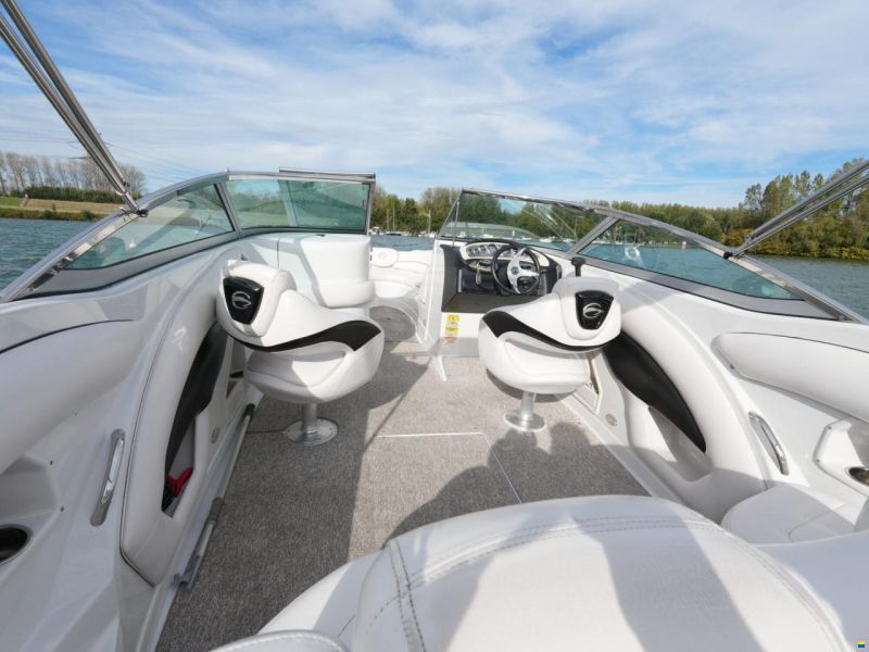 Crownline 265 SS