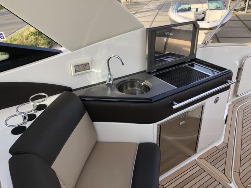 Sea Ray 320 Sundancer