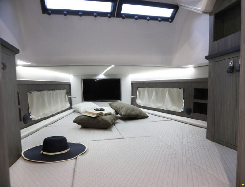 Ranieri GOMMONE RANIERI CAYMAN 45.0 CRUISER