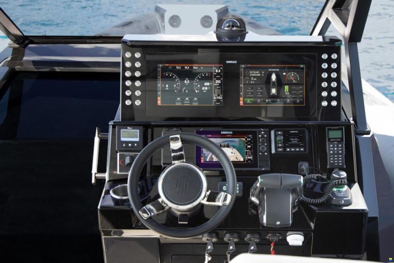 Ranieri GOMMONE RANIERI CAYMAN 45.0 CRUISER
