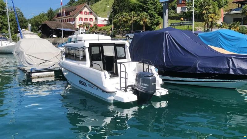 Bella 620 Cabin