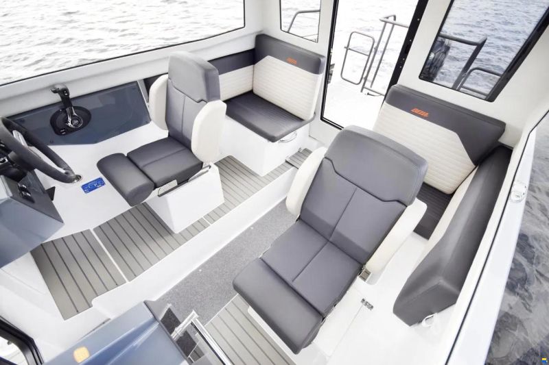 Bella 620 Cabin