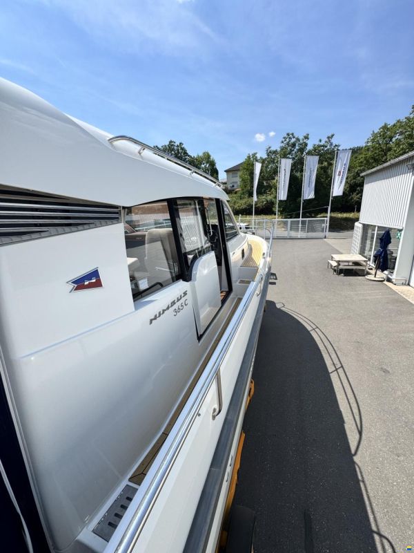 Nimbus 365 Coupé