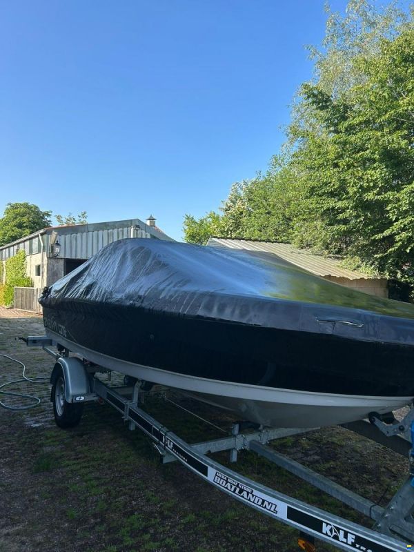 Four Winns H180 outboard