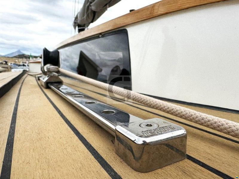 Leonardo Yachts Eagle 38