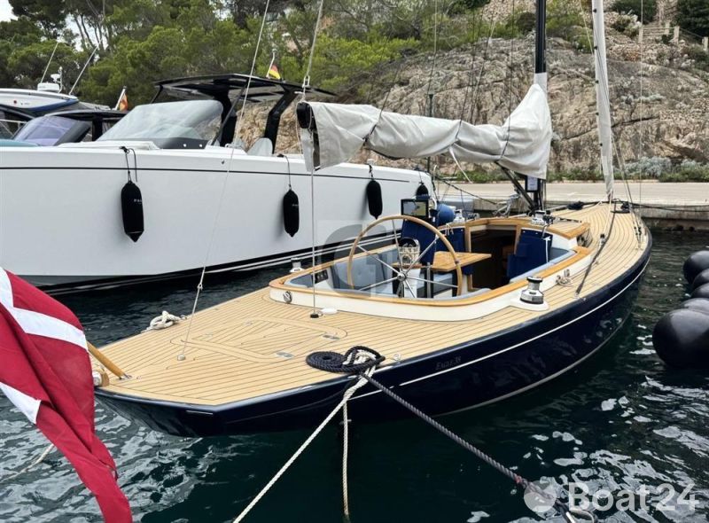 Leonardo Yachts Eagle 38
