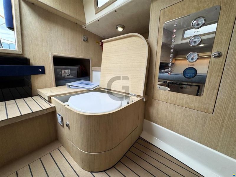 Leonardo Yachts Eagle 38