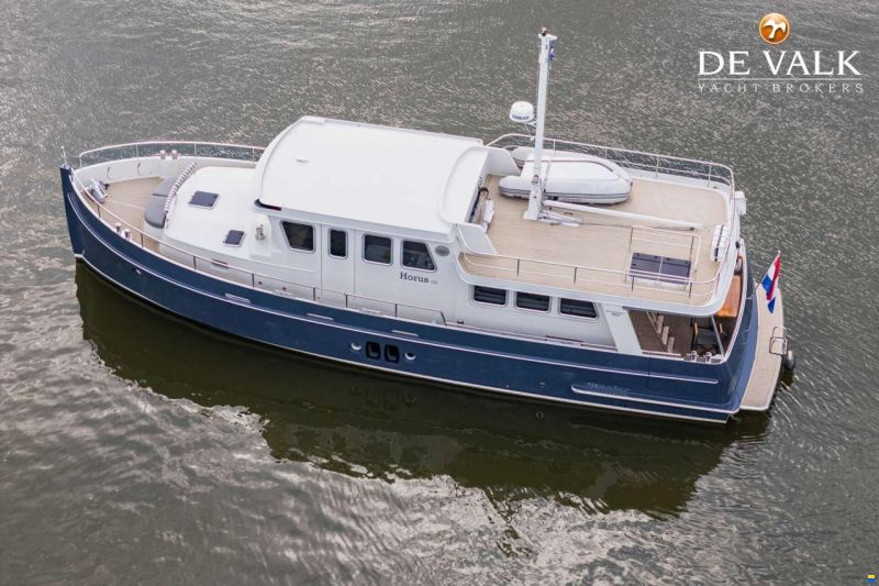 Steeler Yachts Explorer 50 Pilothouse