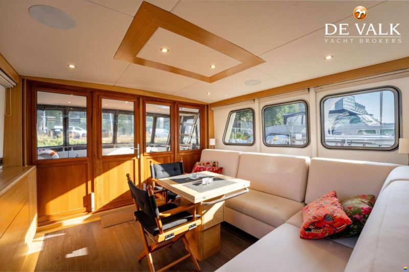 Steeler Yachts Explorer 50 Pilothouse