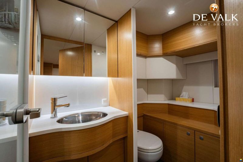 Steeler Yachts Explorer 50 Pilothouse