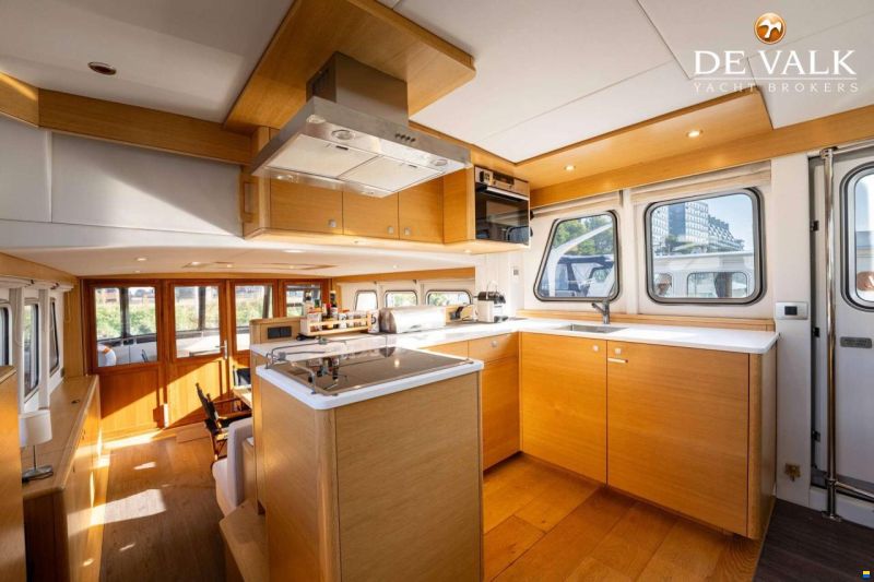 Steeler Yachts Explorer 50 Pilothouse