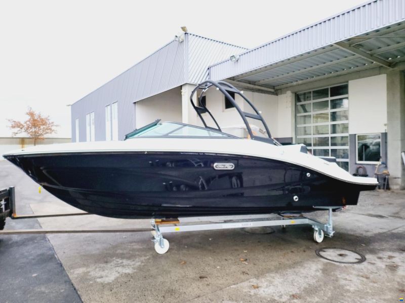 Sea Ray 210 SPXE