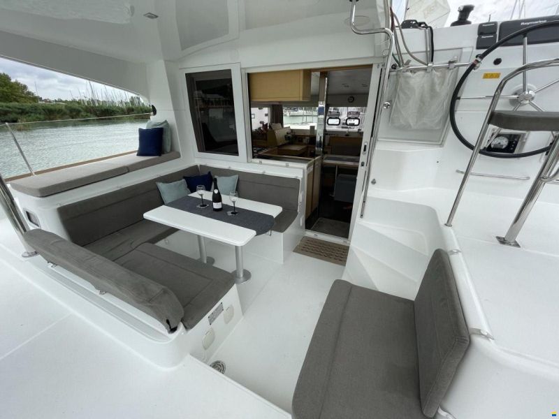 Lagoon 39