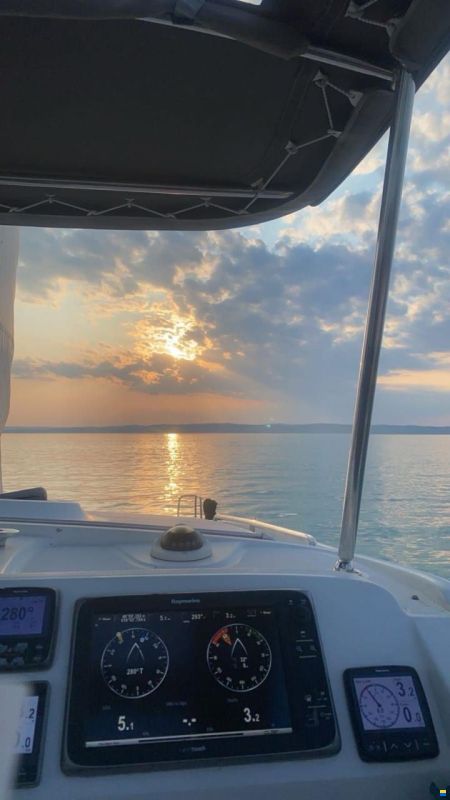 Lagoon 39