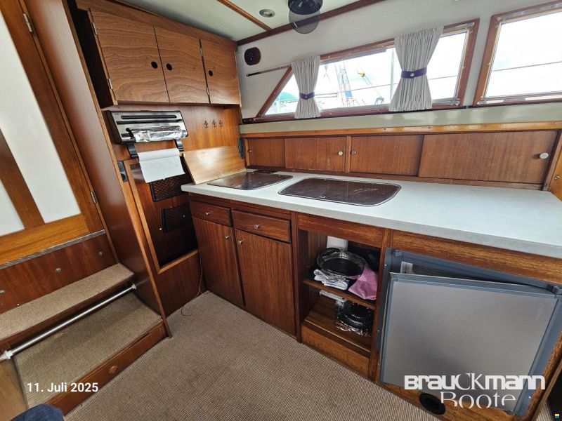 Coronet 27