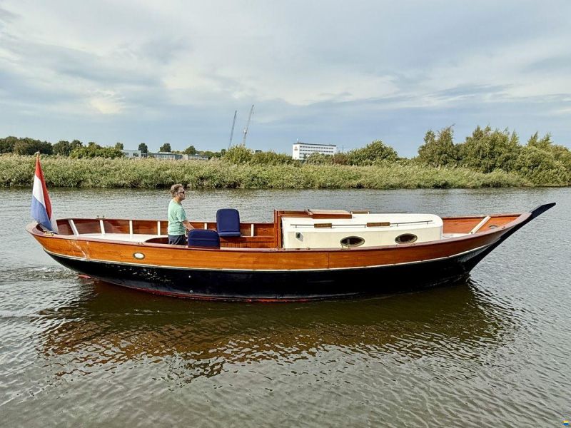 Qullet 900 Kajuitsloep
