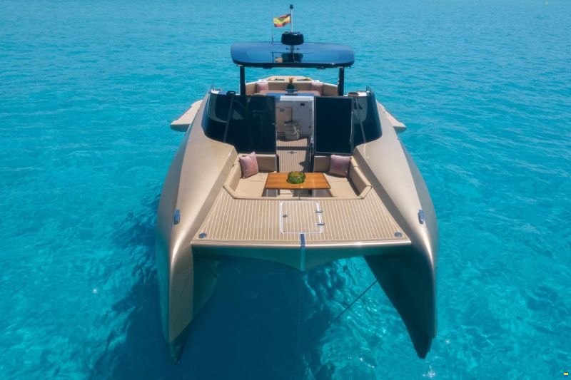 Catamaran Money Penny Seavy 11