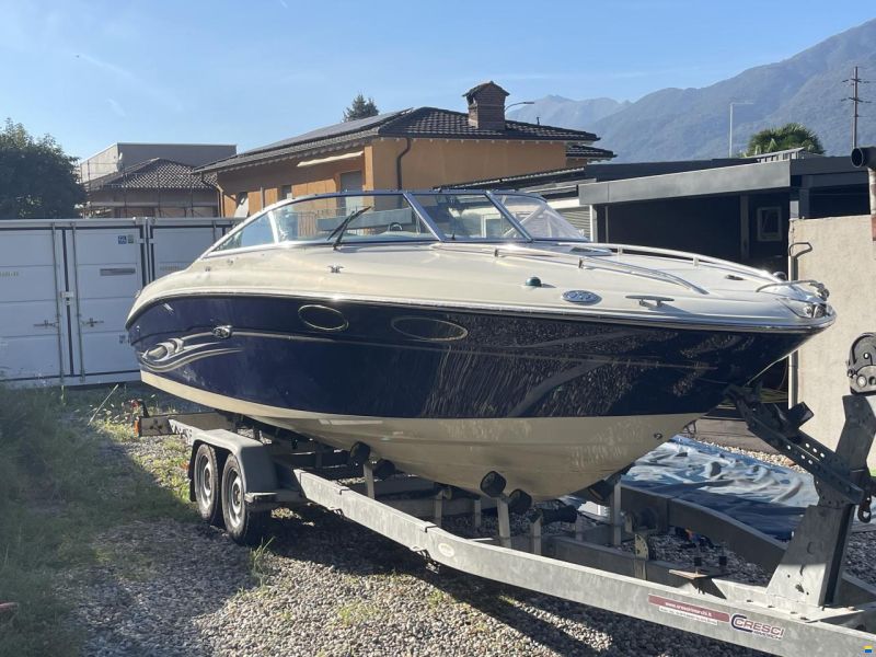 Sea Ray 240 SSE