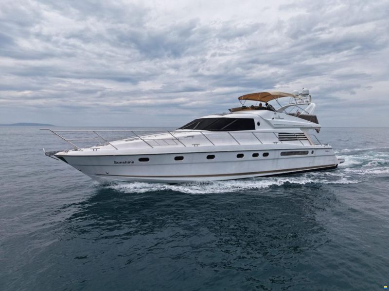 Fairline Squadron 62