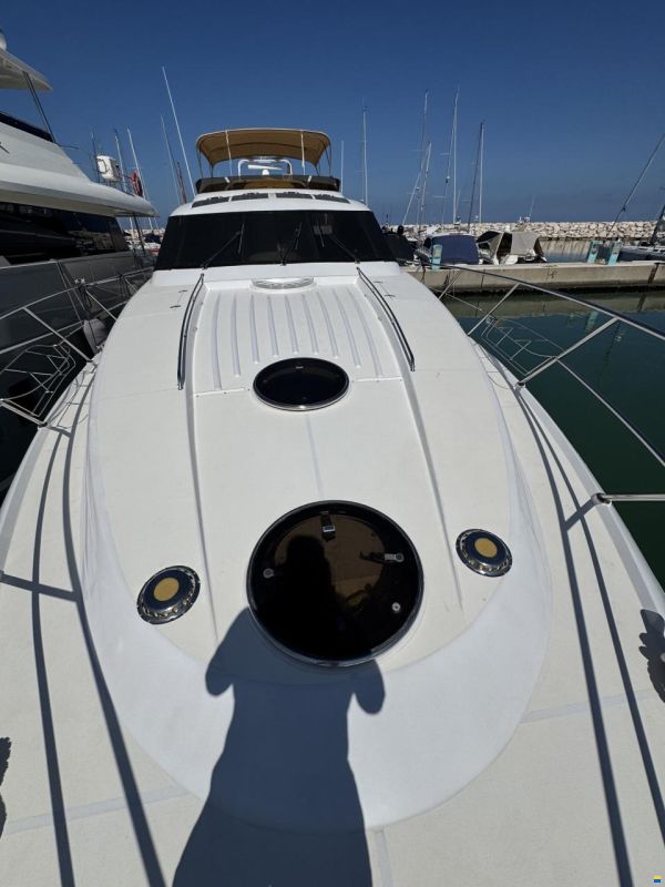 Fairline Squadron 62