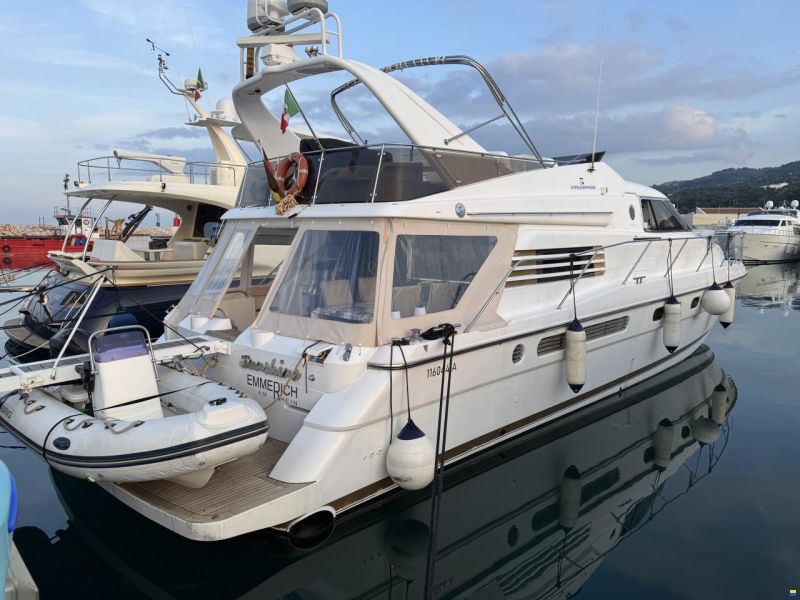 Fairline Squadron 62