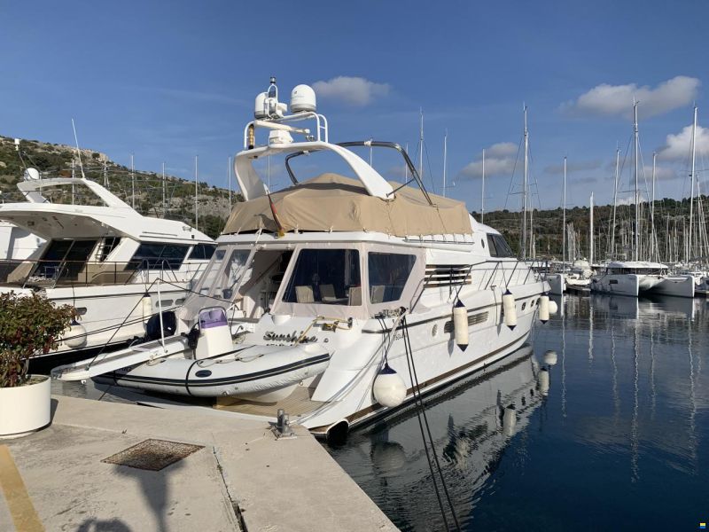 Fairline Squadron 62
