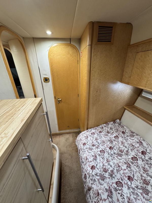 Fairline Squadron 62