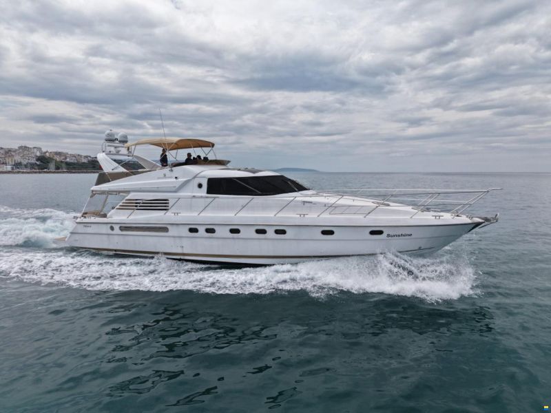 Fairline Squadron 62