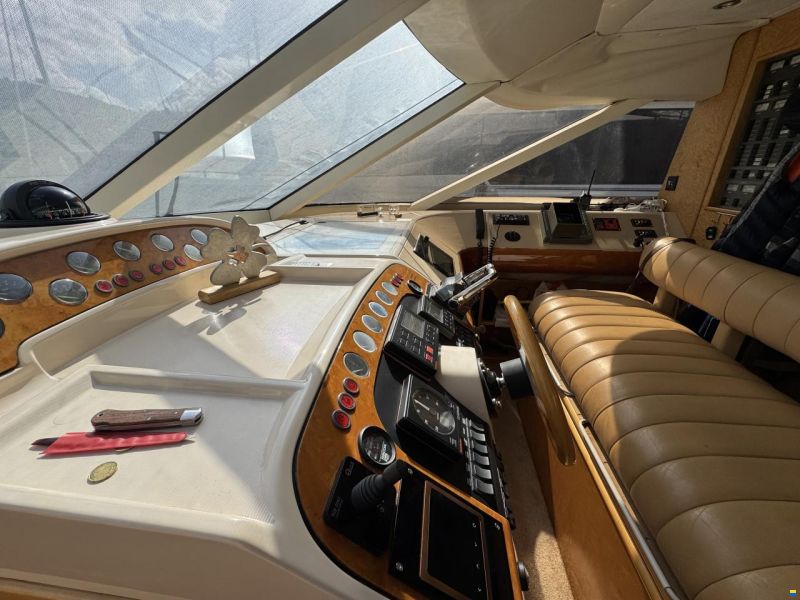 Fairline Squadron 62