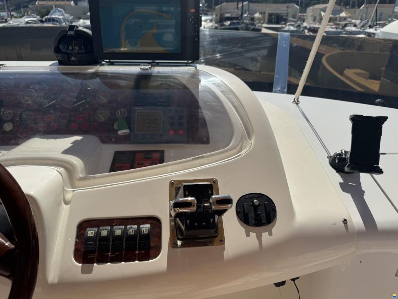 Fairline Squadron 62