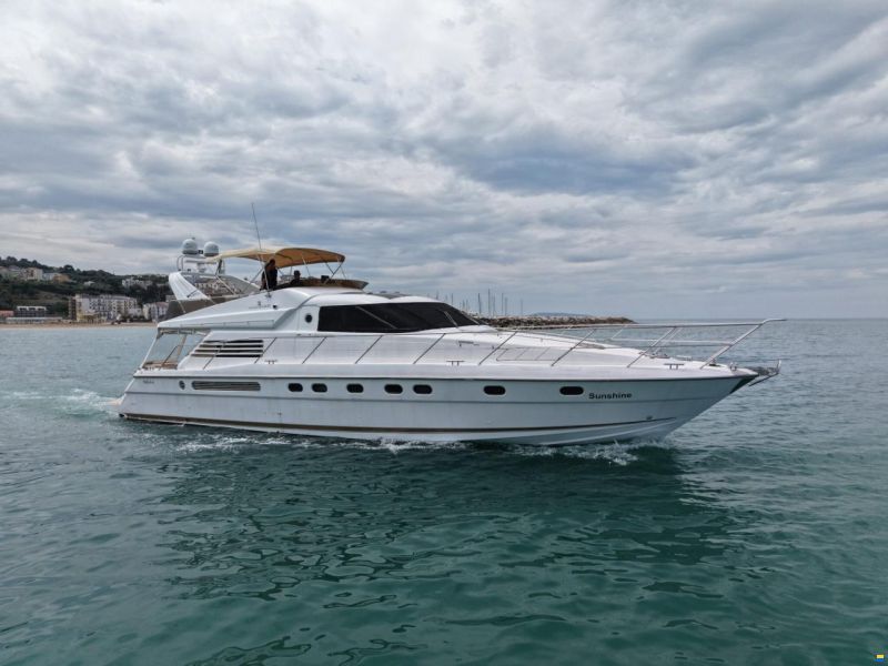 Fairline Squadron 62