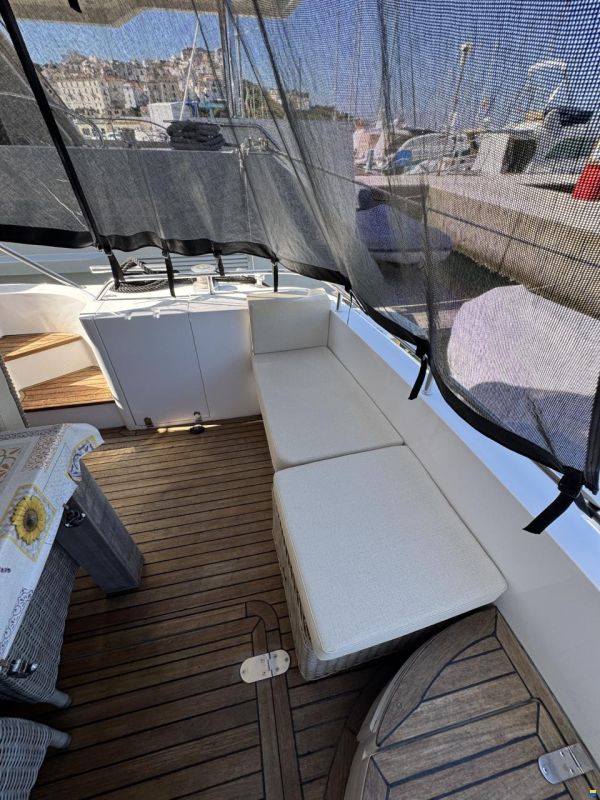 Fairline Squadron 62