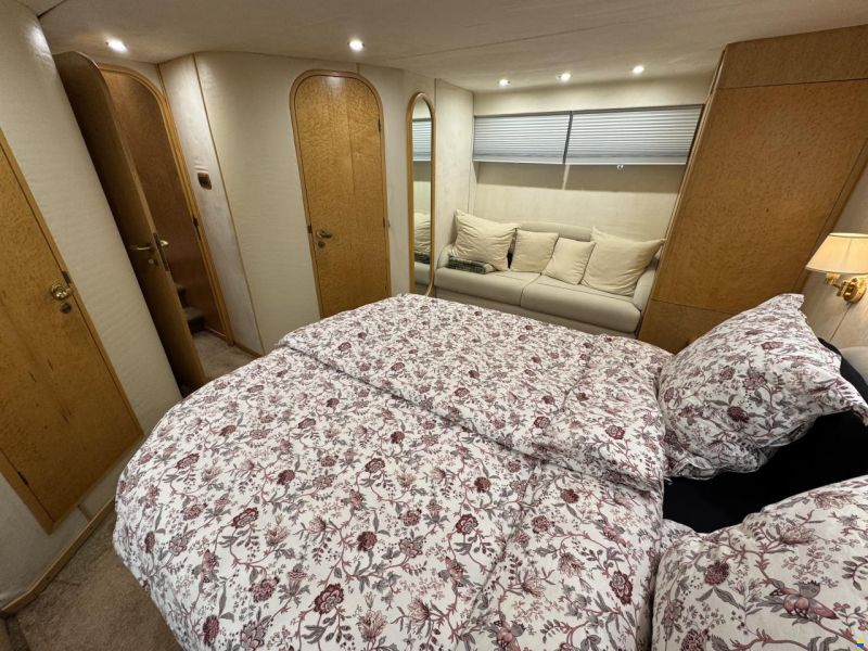 Fairline Squadron 62
