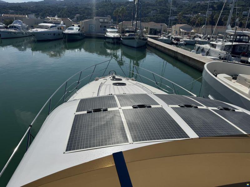 Fairline Squadron 62