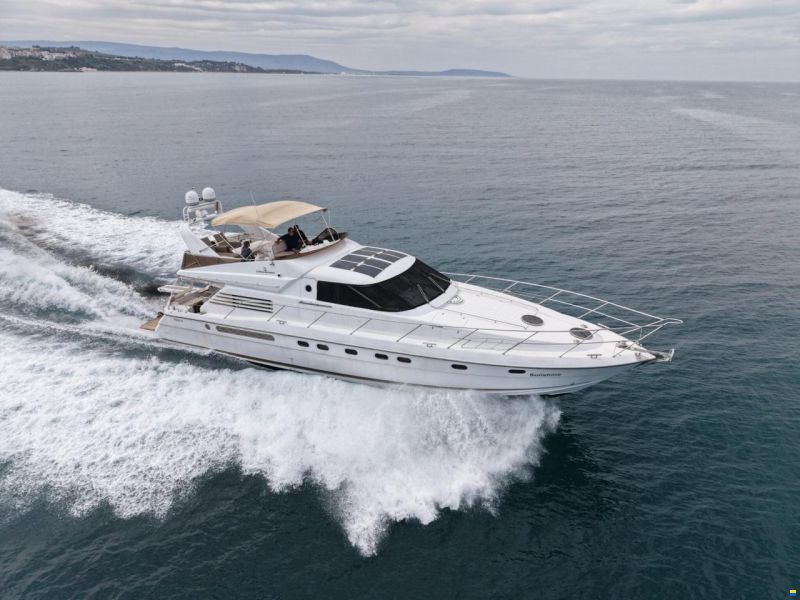 Fairline Squadron 62