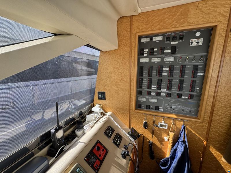 Fairline Squadron 62