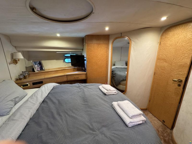 Fairline Squadron 62