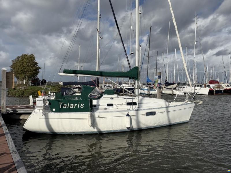 Beneteau Oceanis 321 Jubilee