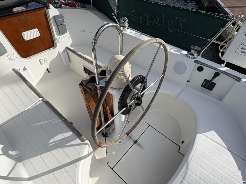 Beneteau Oceanis 321 Jubilee
