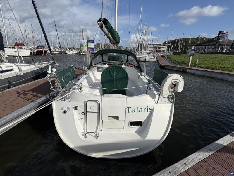 Beneteau Oceanis 321 Jubilee