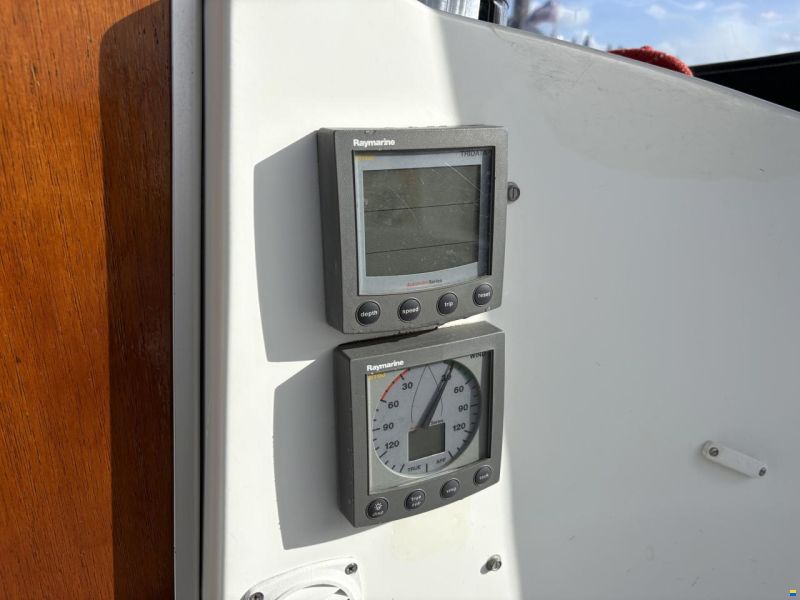 Beneteau Oceanis 321 Jubilee
