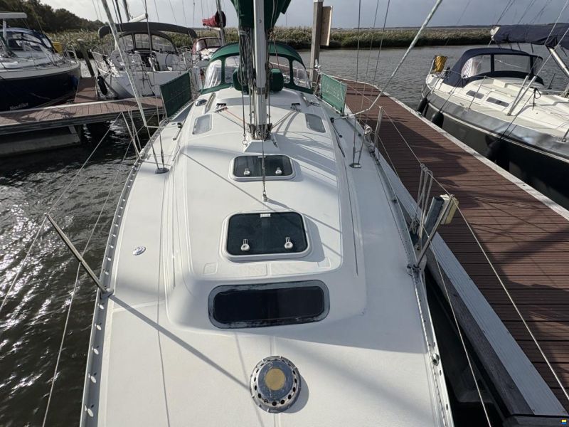 Beneteau Oceanis 321 Jubilee