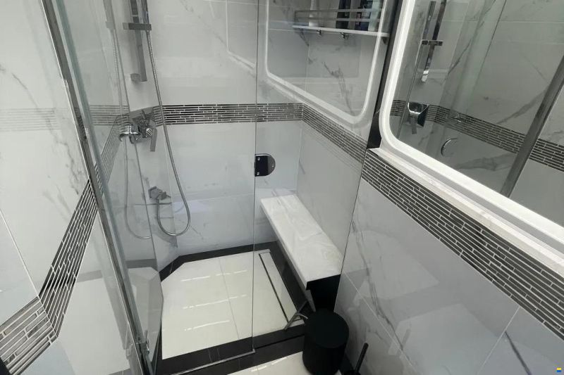 Galeon 700 Sky