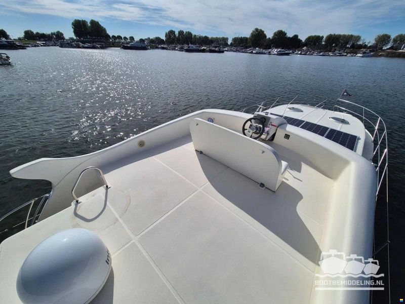 Nicols Yacht Sixto Prestige
