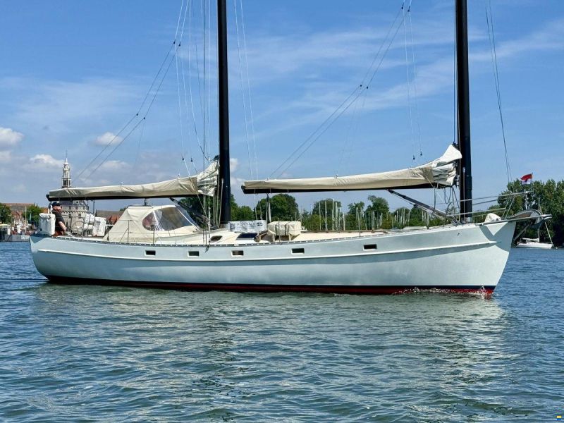 Freedom 44