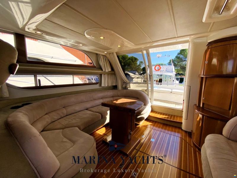 Sealine F44
