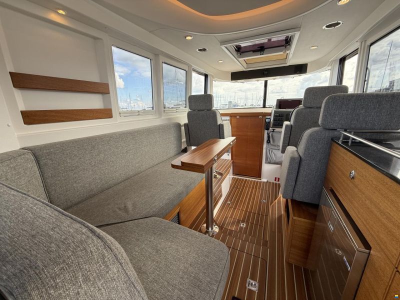 Paragon Yachts 31 Cabin